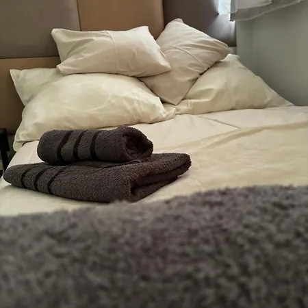 Sky Comfy Pereca Lägenhet *
